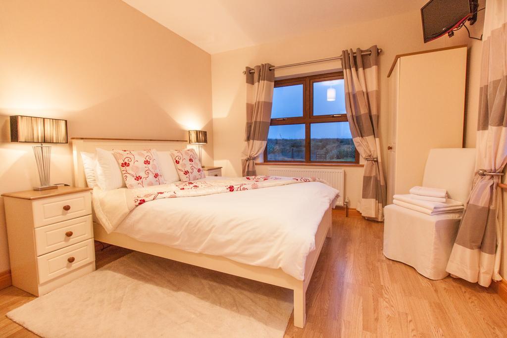 Achill Water'S Edge Doogort Exterior foto